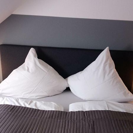 Ferienwohnung Mit 2 Schlafzimmern Und Parkplatz Erfurt Eksteriør bilde