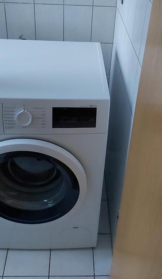 Ferienwohnung Mit 2 Schlafzimmern Und Parkplatz Erfurt Eksteriør bilde