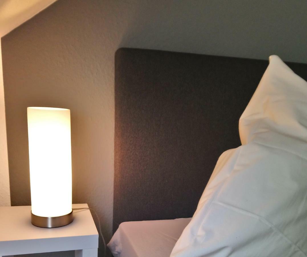 Ferienwohnung Mit 2 Schlafzimmern Und Parkplatz Erfurt Eksteriør bilde